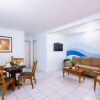 Отель Amazing 2BR 1BA w Pool Close to the Beach BBQ, фото 6