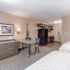 Отель Candlewood Suites Eau Claire I-94, an IHG Hotel, фото 3