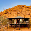 Отель Twyfelfontein Adventure Camp, фото 1