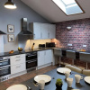 Отель The North West Contractors Base - 9 Bedroom - EV Charging, фото 12