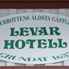 Отель Levar Hotell & Gästgiveri в Нюокере