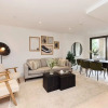 Отель The South Wimbledon Escape - Lovely 3bdr With Balcony, фото 14
