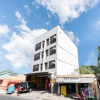 Отель OYO 129 D'builders Rooms - New Lower Bicutan, фото 1