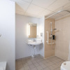 Отель B&B HOTEL Lille Grand Stade, фото 9