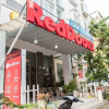 Отель RedDoorz near SC Vivocity Mall 2, фото 25