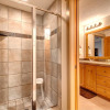 Отель K B M Resorts- Tpc-102c Remodeled 3bd, Walk to Main and Town Lift, Private hot Tub, A/C, фото 11