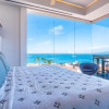 Отель Pier 605 Pier Stunning Ocean View Corner Unit with Balcony, фото 4