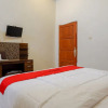 Отель RedDoorz @ Jalan Pattimura Palu, фото 20