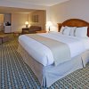 Отель Holiday Inn Hotel & Suites-Milwaukee Airport, an IHG Hotel, фото 2