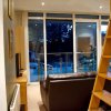 Отель Chic Studio With Balcony Views Over Battersea Park, фото 6