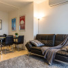 Отель Modern 1 Bedroom in Tranquil Parklands, фото 2