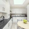 Отель Toynbee Street Ro 3 · Good-looking Room In Spitalfields, фото 5