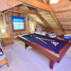 Отель New Song Appalachian Chink Style Cabin features Foosball and Air Hockey Table by RedAwning, фото 17