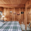 Отель 53mbr - Hot Tub - Wi-fi - Sleeps 6 1 Bedroom Home by RedAwning, фото 5