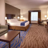 Отель Holiday Inn Express and Suites Overland Park, an IHG Hotel, фото 4