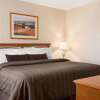 Отель Days Inn by Wyndham Saskatoon, фото 5