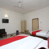 Отель OYO 11937 Hotel Meedo, фото 30