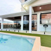 Отель Isle Be Back Waterfront Luxury With Pool, фото 10