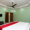 Отель Golden Villa Guest House By OYO Rooms, фото 12