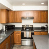 Отель Deplane At Blaine - 2 Seattle Apts - Sleeps 14, фото 2