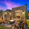 Отель A Royal Desert Oasis with Epic Game Room, фото 1
