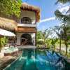 Отель Tropical Private Villa, 3 BR, Canggu Ricefield View, фото 22