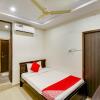Отель OYO 68163 Hotel Chandrika Inn, фото 2
