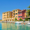 Отель Yellow Apartment Desenzano With Smart TV, фото 1