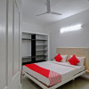 Отель OYO 28223 Sri Sharu Enclave, фото 7