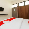 Отель Kost Bale Cangkring by RedDoorz, фото 4