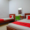 Отель RedDoorz near Kamali Beach Bau Bau, фото 16