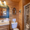 Отель Heavenly Vista At Crown Point 4 Bedroom Cabin by Redawning, фото 20