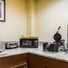 Отель Red Roof Inn & Suites Anderson, SC, фото 25