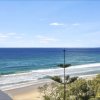 Отель Oceanfront in Surfers Paradise Retreat, фото 22