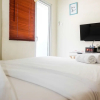 Отель Cozy Studio Apartment Connected to Mall at Green Pramuka, фото 17
