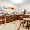 Отель Quality Inn & Suites, фото 13
