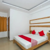 Отель OYO 15111 Greencity Comforts, фото 8