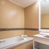 Отель LUX Holiday Home - IBN Residence 2, фото 9