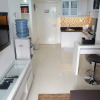 Отель Homey 1BR at The Wave near Epicentrum Kuningan, фото 11