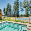 Отель Tahoe Area Townhome Near Hiking & Golfing!, фото 16