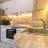 Отель FM Luxury 1-BDR Apartment - City Sense, фото 4