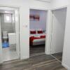 Отель Lazuli Beachfront Apartment 43 в Ларнаке