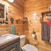 Отель 'cubbies Cabin' w/ Hot Tub ~ 7 Mi to Dollywood!, фото 6