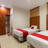 Отель RedDoorz Syariah near Titi Bobrok Medan, фото 20