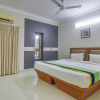 Отель FabHotel Rithikha Inn Manapakkam, фото 3