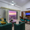 Отель WIVC Casa de la Playa Condo - Literally on the Beach with Swimming Pool & Jacuzzi, фото 4