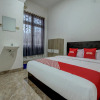 Отель OYO 90224 Palembang Residence, фото 3