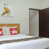 Отель ZEN Rooms Sukajadi Sindang Sirna, фото 23