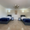 Отель New Luxury Modern House Near Airport Free Parking, фото 3