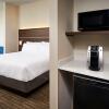 Отель Holiday Inn Express and Suites Brantford, an IHG Hotel, фото 24